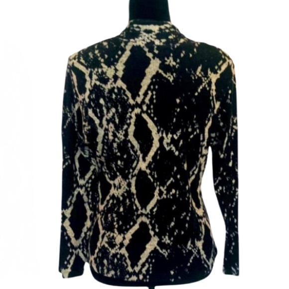 Black & Gray Python Pattern Sweater - Picture 2 of 6